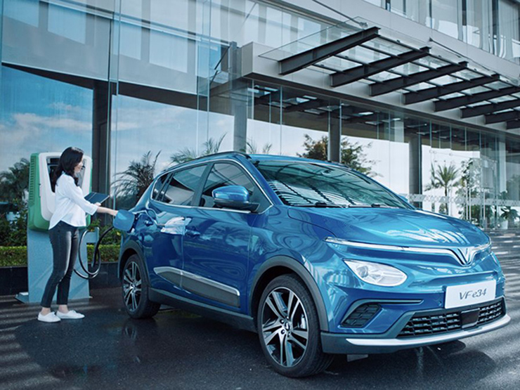 Tin tức ô tô - VinFast bán được 1.220 xe ô tô trong tháng 8