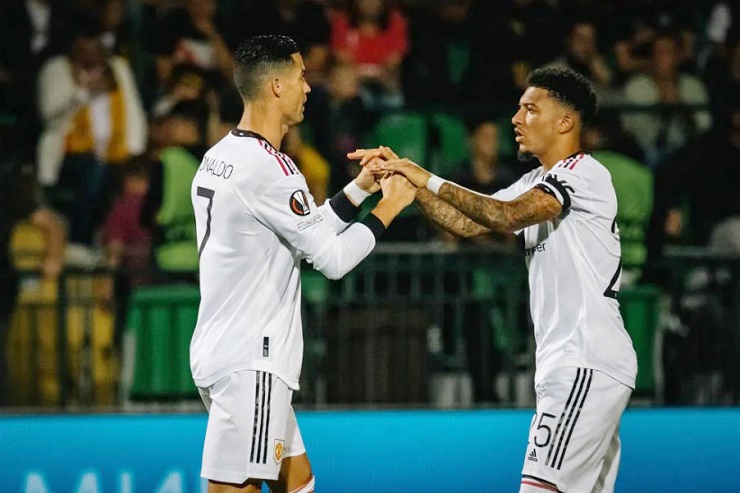 Ronaldo và Sancho ghi bàn mang về chiến thắng cho MU