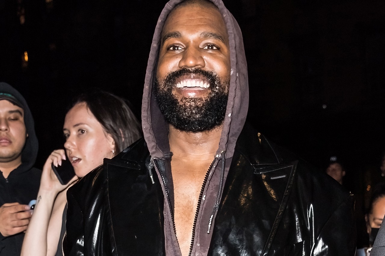 Mối quan hệ &#34;cơm không lành canh không ngọt&#34; của Kanye West với ông lớn thời trang - 1