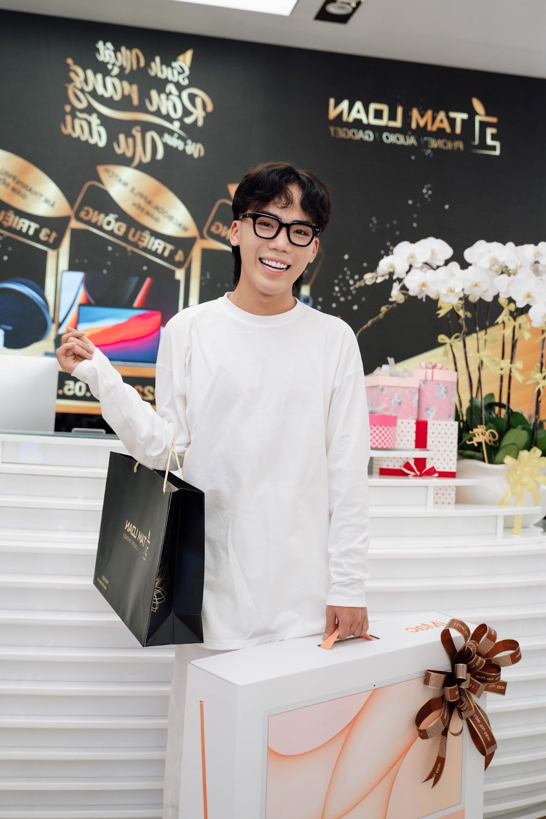 Tiktoker Tạ Công Bằng và bà nội thu hút cộng đồng mạng với những clip triệu views - 3