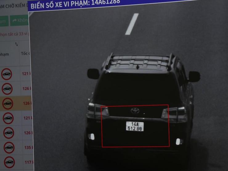 Tin tức trong ngày - 4 ô tô sửa biển số chạy trên cao tốc nhận "quả đắng": Các tài xế khai lý do vi phạm