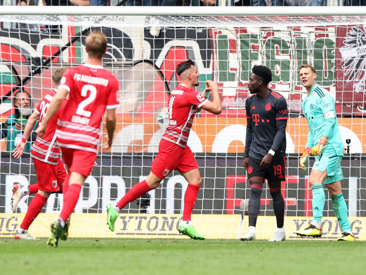 Bóng đá - Video bóng đá Augsburg - Bayern Munich: Bàn thua cay đắng, tôn vinh "người nhện" (Vòng 7 Bundesliga)