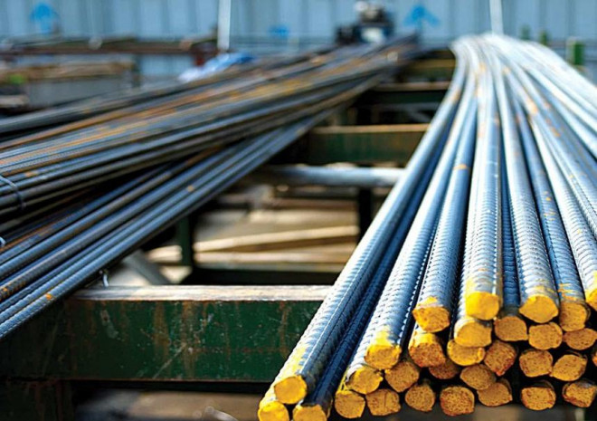 Việc Trung Quốc dỡ bỏ phong tỏa, đẩy mạnh đầu tư công (đặc biệt chi cho xây dựng cơ sở hạ tầng) cũng sẽ giúp nhu cầu tiêu thụ sắt thép ổn định trở lại. 