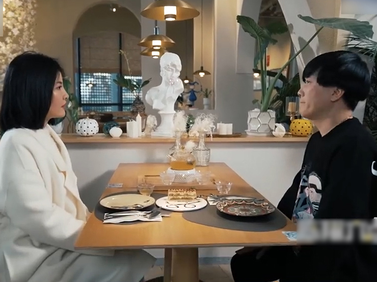 Clip hài hước - Những tình huống oái oăm khiến màn tỏ tình của chàng trai thất bại thảm hại