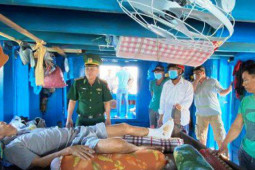 Tin tức trong ngày - Tàu cá Quảng Ngãi bị ca nô “lạ” cướp, bắn khi đang hoạt động ở Trường Sa