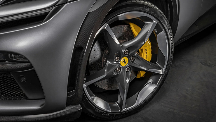 Lần đầu tiên Ferrari giới thiệu xe SUV Purosangue hiệu suất cao - 12