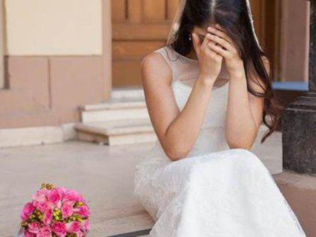Bạn trẻ - Cuộc sống - Cô dâu huỷ hôn ngay trước đám cưới một ngày vì nhìn thấy mẹ chồng làm điều này với chồng mình