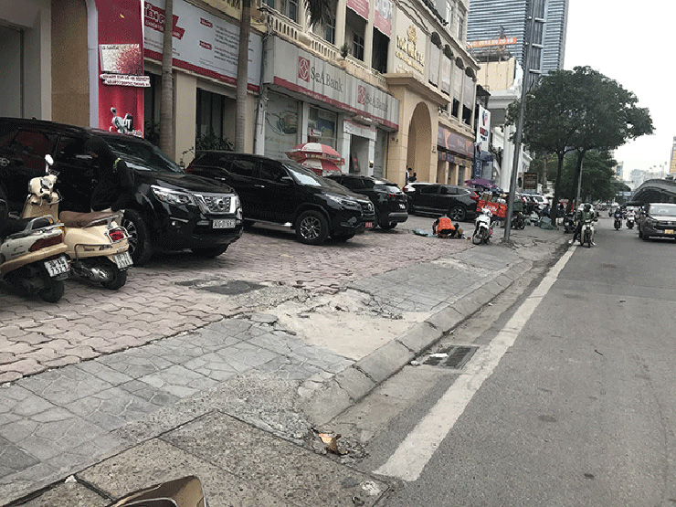 Pháp luật - Vụ sát hại thanh niên trên phố Láng Hạ: Tạm giữ tài xế taxi