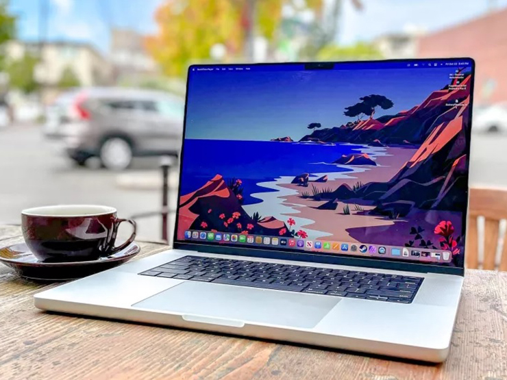 MacBook Pro 16 inch hay Dell XPS 15 OLED 2022 là bá chủ?