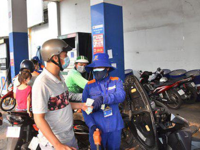 Thị trường - Tiêu dùng - Giá xăng dự báo tiếp tục giảm, giá dầu có thể giảm mạnh từ ngày mai 21-9