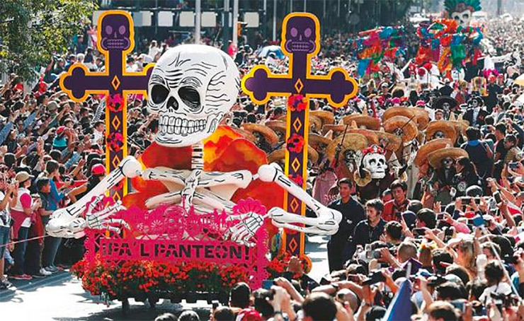 Día de los Muertos, Mexico: Ngày lễ truyền thống này được tổ chức ở Mexico trong tháng 11, mang rất nhiều nét tương đồng về hình ảnh với Halloween. Trong thời gian này, gia đình và bạn bè quây quần bên nhau để cầu nguyện và tưởng nhớ các thành viên đã qua đời. Người ta tin rằng trong khoảng thời gian ngắn ngủi này, linh hồn của người chết được đánh thức và trở lại trần gian để ăn tiệc, uống rượu và khiêu vũ với những người thân yêu của họ.
