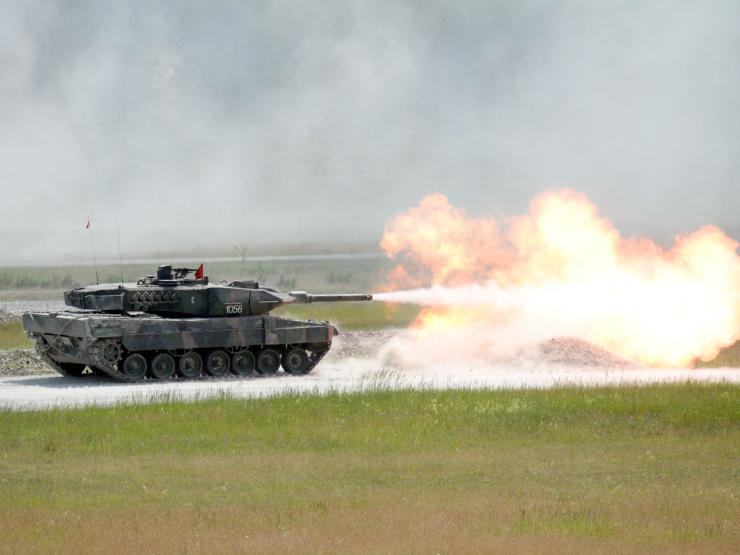 Thế giới - Báo Nga đánh giá loại xe tăng, xe bọc thép Đức có thể chuyển giao cho Ukraine