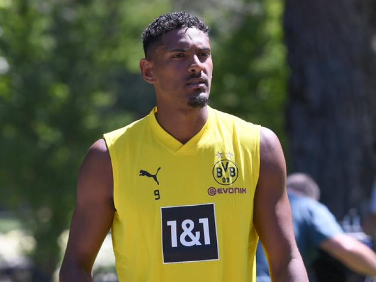 Sức khỏe đời sống - Ngôi sao CLB Dortmund mắc ung thư tinh hoàn, các quý ông cần chú ý những biểu hiện nào?