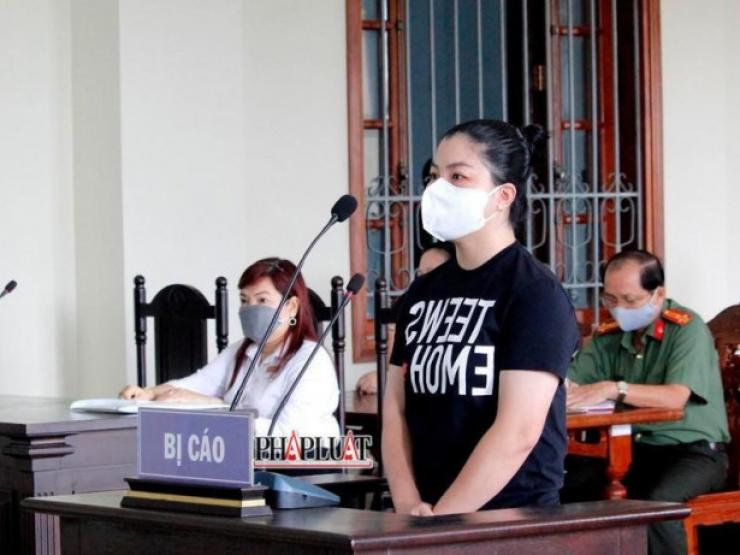 Pháp luật - Tham ô tiền tỉ nhưng chỉ "cất vào tủ, không dám xài"