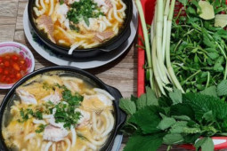 Ẩm thực - Lạ miệng &quot;lẩu&quot; bánh canh cá lóc