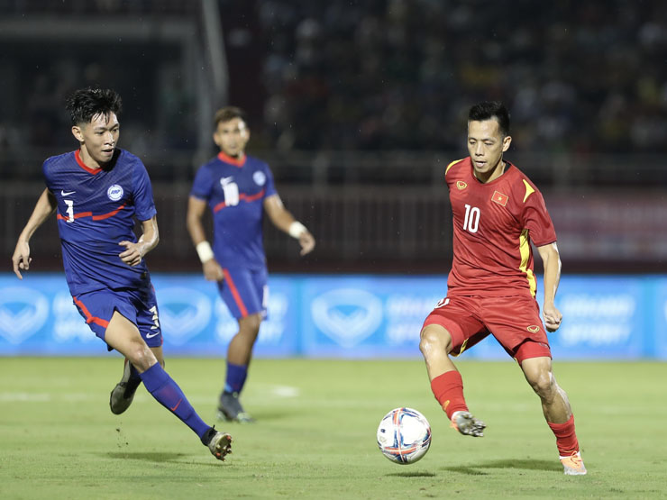 Video bóng đá ĐT Việt Nam - Singapore: Văn Quyết nổi bật, mở điểm hiểm hóc (Giao hữu)