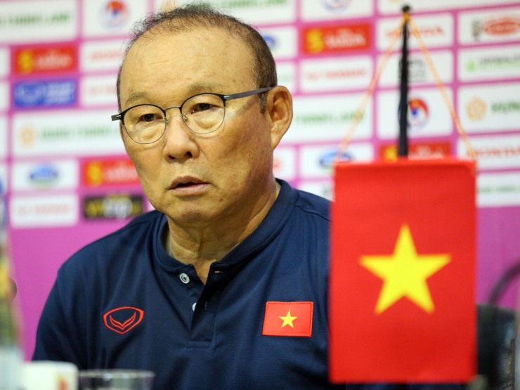 Thầy Park nói gì về trận ĐT Việt Nam thắng đậm ĐT Singapore?