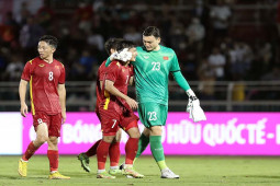 Bóng đá - Đặng Văn Lâm chúc mừng "đàn em" Thanh Nhân, Công Phượng tri ân HLV Nhật Bản