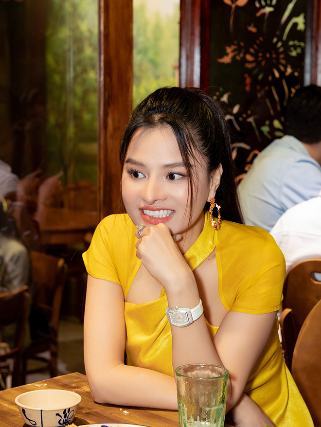 Vũ Thu Phương rạng rỡ xuất hiện bên các con chung, con riêng của chồng - 6