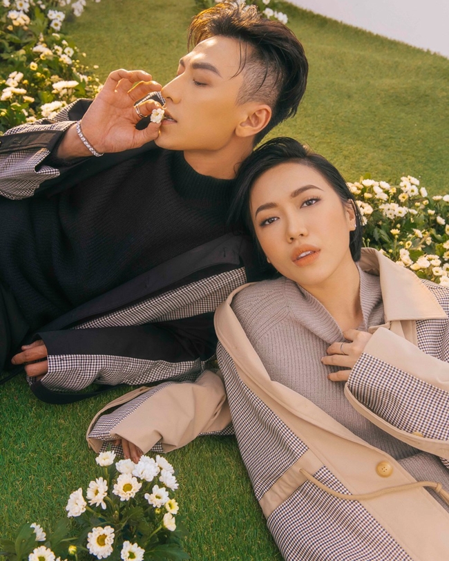 Tuy nhiên, cả hai chỉ dừng lại ở mối quan hệ bạn bè, cảm mến và yêu quý nhau. &#34;Tôi thích Diệu Nhi từ lần đầu gặp. Ở Nhi có điều gì đó đặc biệt. Cô ấy luôn vui vẻ, tinh tế, đáng yêu và đầy năng lượng. Tôi mê nụ cười của Diệu Nhi lắm. Tuy nhiên chữ &#39;thích&#39; tôi cảm nhận ở đây là thích nhau, quý mến nhau như bạn bè thân thiết chứ không phải sự yêu thích nam nữ, đôi lứa như mọi người đang nghĩ. Mối quan hệ giữa chúng tôi hoàn toàn trong sáng. Những câu bình luận kiểu &#39;thả thính&#39; của tôi và Nhi trên facebook chỉ là trêu đùa cho vui thôi. Thực sự nhờ đóng phim chung mà chúng tôi quý mến, thân thiết với nhau hơn. Nhưng tất cả chỉ có vậy thôi. Tôi không muốn vượt qua giới hạn bạn bè vì điều đó sẽ gây ảnh hưởng tới cuộc sống hiện tại của Diệu Nhi&#34;, anh chia sẻ.&nbsp;
