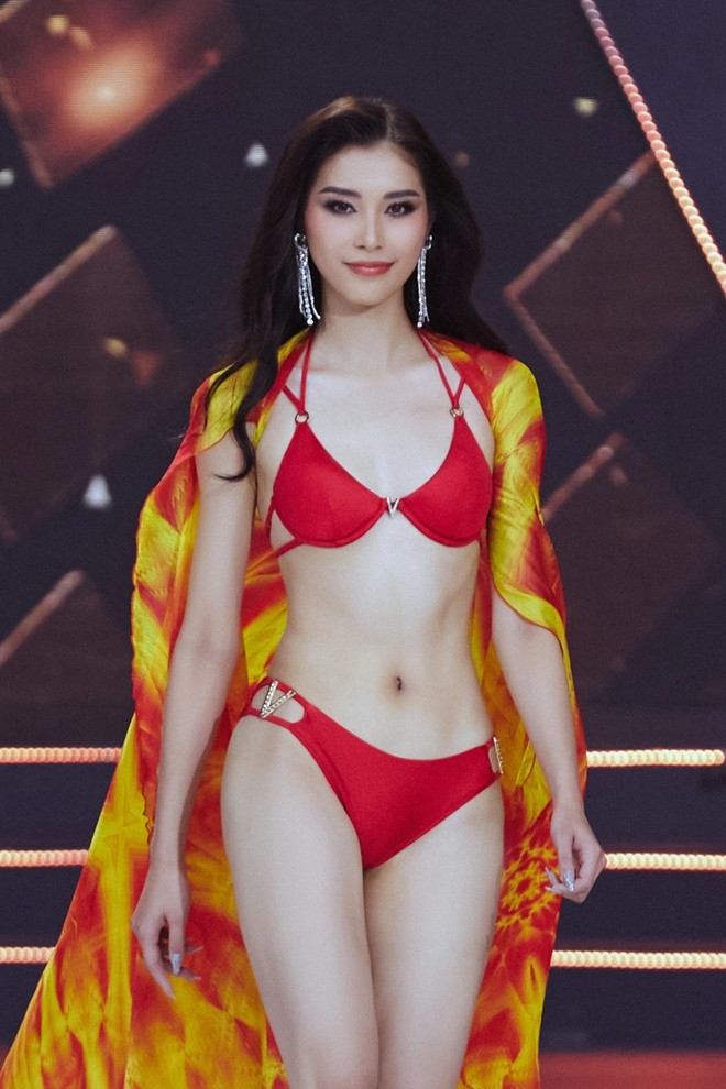 Ba bóng hồng làng thể thao Việt Nam diện bikini quá nóng bỏng "gây bão" mạng - 8