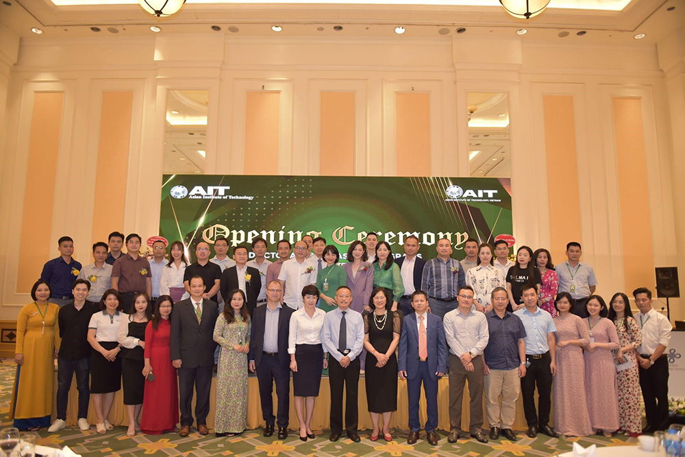 Hỗ trợ 50% học phí khóa đào tạo “Giám đốc điều hành chuyên sâu” - 2