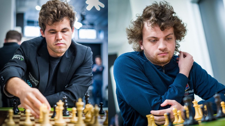 Hans Niemann (phải) thắng Carlsen (trái) sau 1 nước cờ
