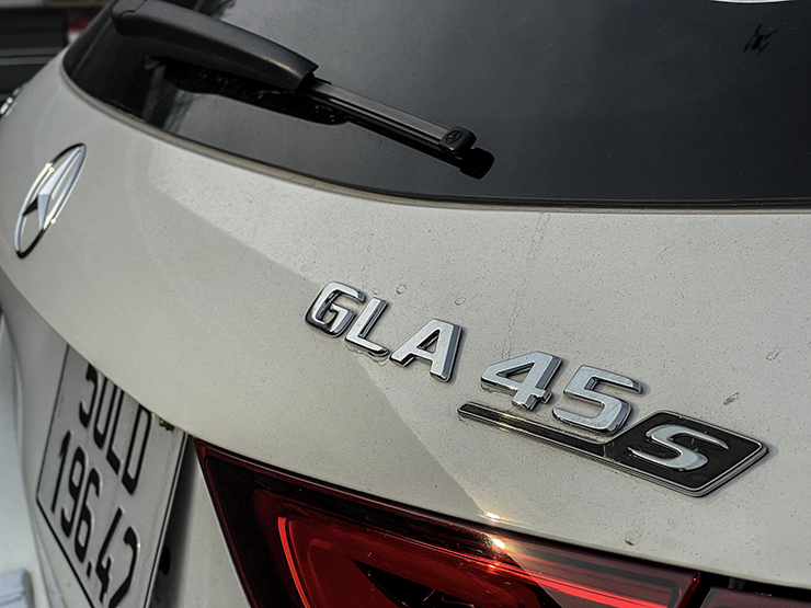 Mercedes-AMG GLA 45S thế hệ mới ra mắt thị trường Việt - 10