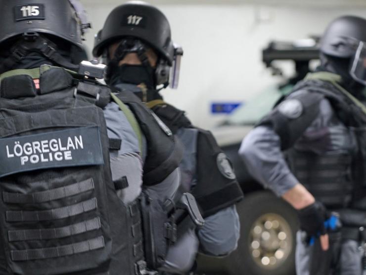 Thế giới - Quốc gia không quân đội của NATO bắt 4 nghi phạm khủng bố trong chiến dịch "lạ"