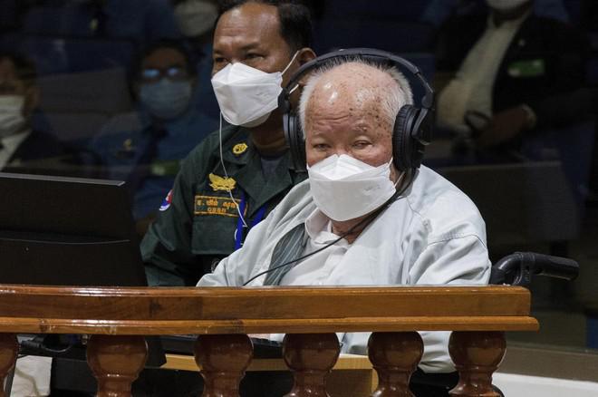 Cựu thủ lĩnh Khmer Đỏ Khieu Samphan, 91 tuổi trong phiên phúc thẩm ngày 22-9