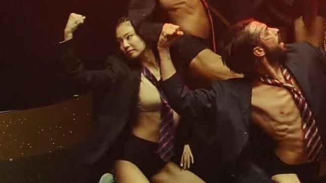 Jennie xuất hiện với kiểu tóc tết dây thừng trong The Idol. Ảnh: Koreaboo.