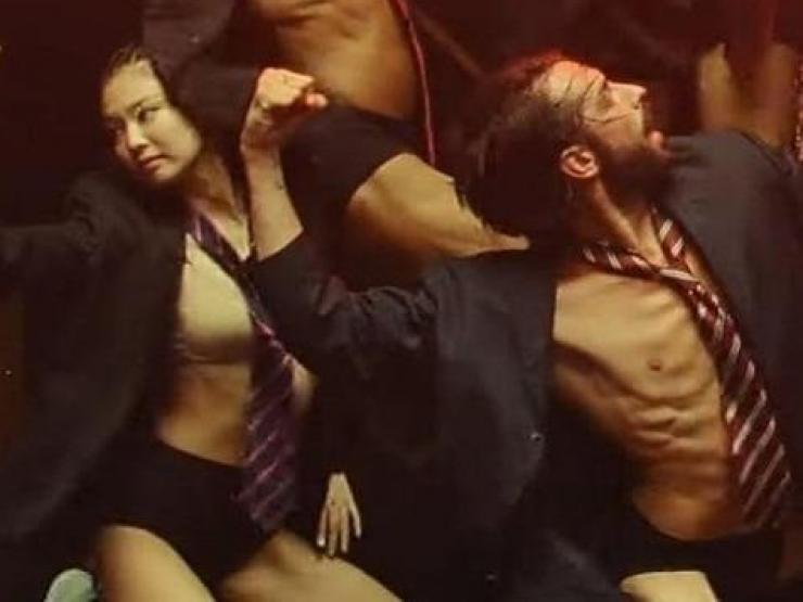 Ca nhạc - MTV - Tranh cãi quanh cáo buộc Jennie chiếm đoạt văn hóa