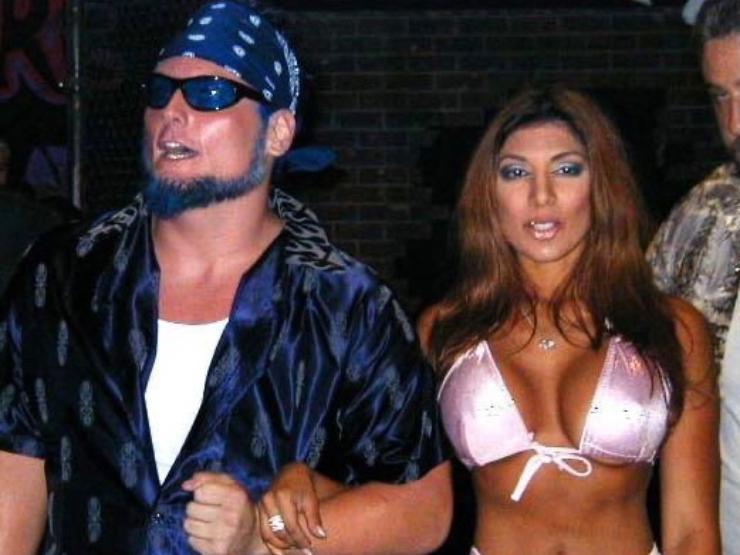 Thể thao - Nữ đô vật kể chuyện "yêu cuồng nhiệt" 300 người trong 1 ngày