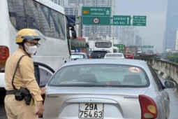 Tin tức trong ngày - Lộ lý do ùn tắc vành đai 3, Cục CSGT khuyến cáo gì?