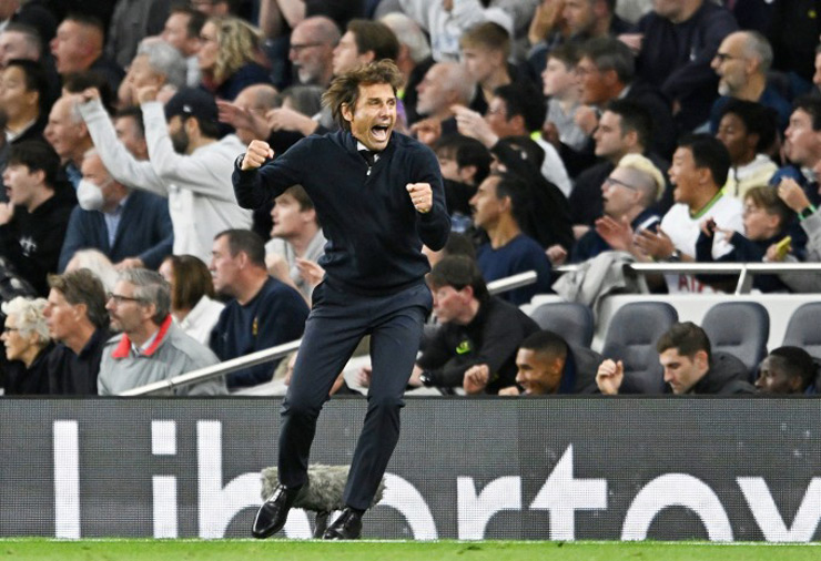 Juventus muốn tái hợp HLV Antonio Conte khi nhận thấy ông chưa gia hạn hợp đồng 18 tháng với Tottenham