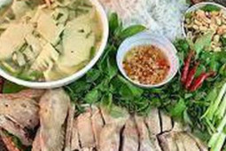 Ẩm thực - Có 1 loại rau thơm rẻ bèo, người Hà Nội dùng khi luộc vịt khiến thịt vịt mềm ngon, thơm nức, ai ăn cũng mê