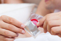 Sức khỏe đời sống - Sử dụng đúng cách bao cao su để phòng tránh HIV hiệu quả