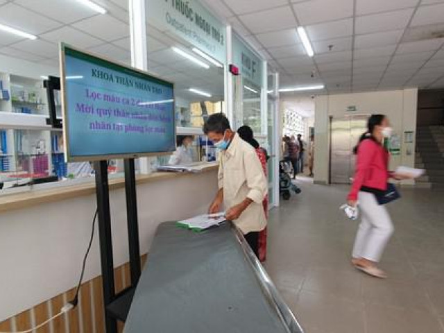 Tin tức trong ngày - Một nhân viên bệnh viện dùng ké BHYT suốt 2 năm