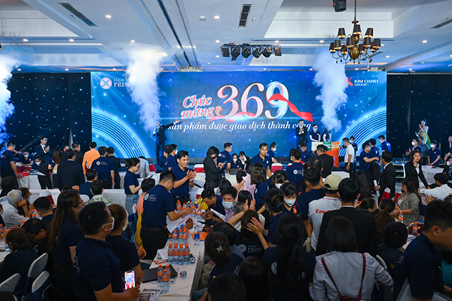 Không khí giao dịch diễn ra vô cùng sôi động