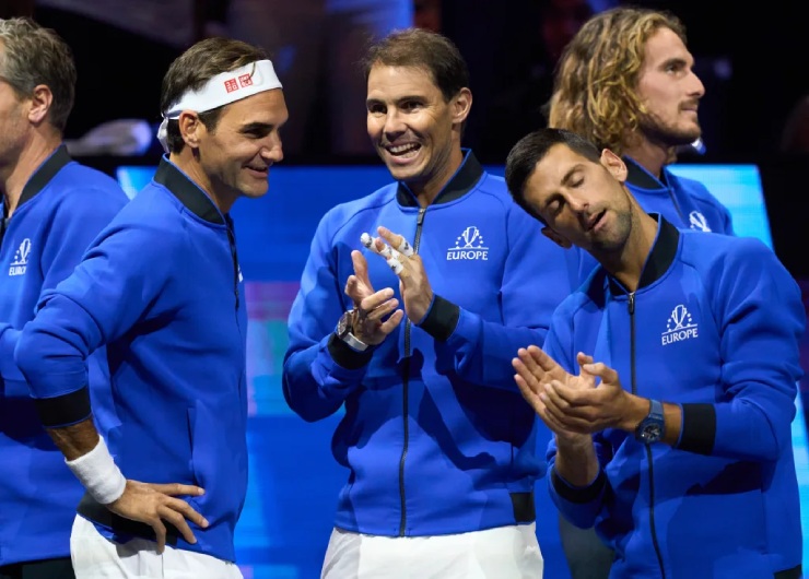 Federer gửi lời cảm ơn đồng nghiệp, bạn bè, gia đình đã đồng hành cùng anh suốt sự nghiệp đỉnh cao
