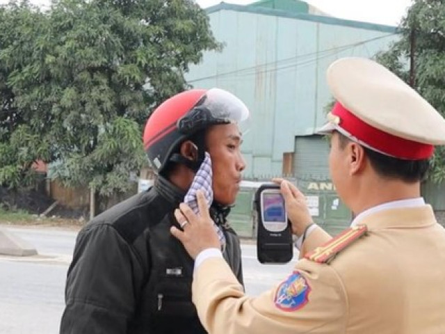 Tin tức trong ngày - Nghệ An ra chỉ thị cấm cán bộ, công chức can thiệp, tác động đến việc xử lý vi phạm giao thông