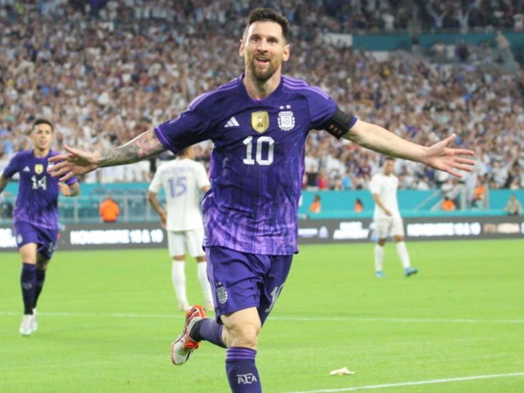 Messi giúp ĐT Argentina đại thắng, cách siêu kỷ lục bất bại mấy trận?