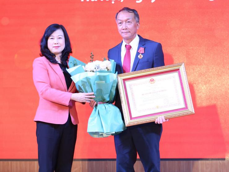 Tin tức trong ngày - Viện trưởng Viện Huyết học - Truyền máu Trung ương xin thôi tái bổ nhiệm, nghỉ quản lý sớm