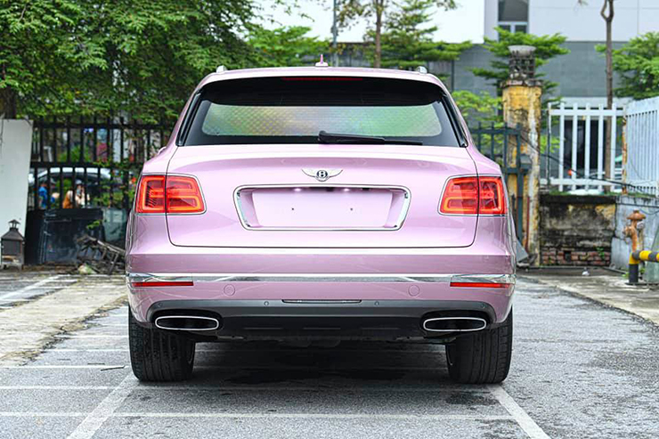 Hàng hiếm Bentley Bentayga màu Passion Pink tại Việt Nam được chào bán “giá rẻ” - 6