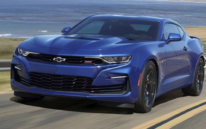 Chevrolet Camaro LT1 - 455 mã lực với giá 37.495 đô la. Ảnh: Carbuzz.