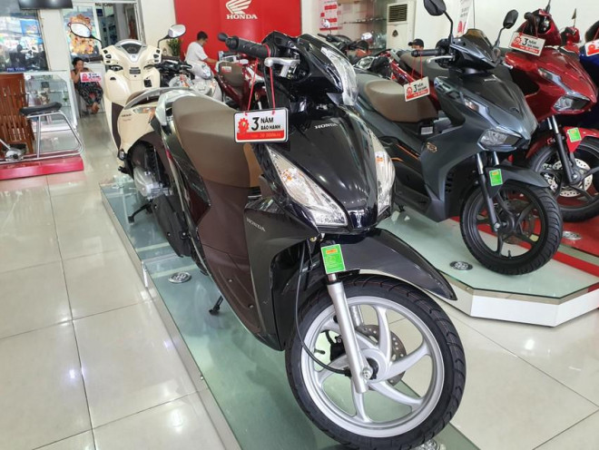 Honda Vision vẫn đang có giá bán trên 30 triệu đồng. Ảnh: TN