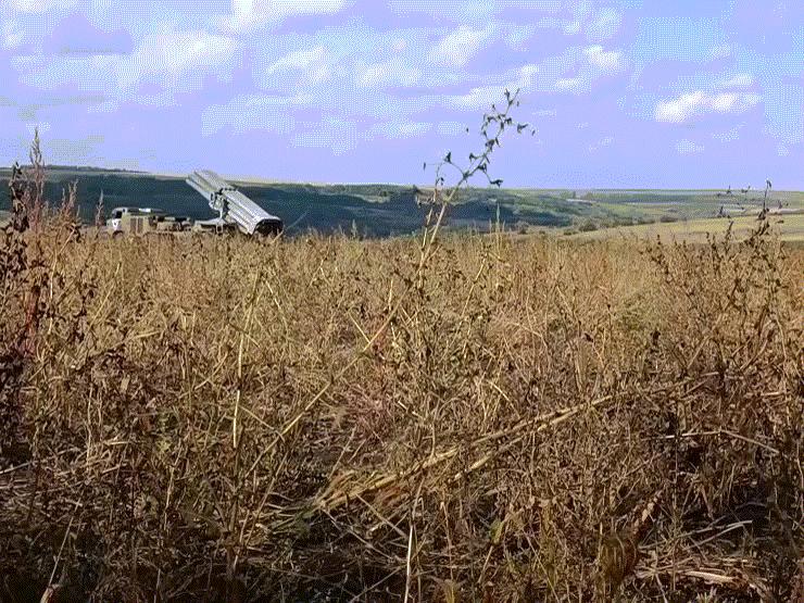 VIDEO: Nga triển khai hệ thống pháo Uragan bắn vào mục tiêu Ukraine