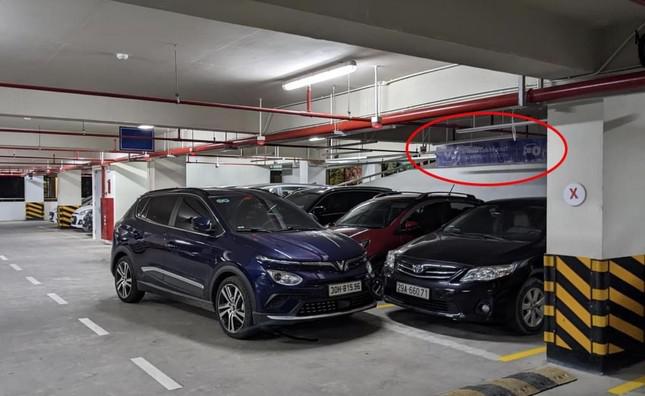 Những pha đỗ xe 'khó đỡ' của tài xế Việt - 2