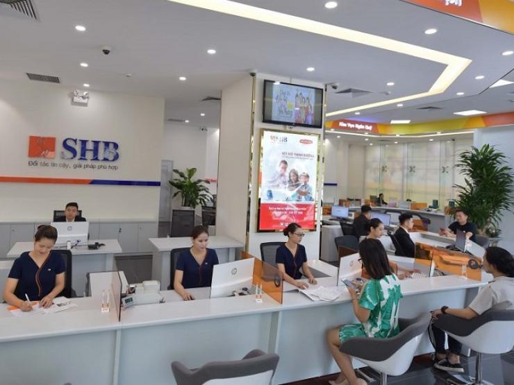 Kinh doanh - Lãi suất tiết kiệm thiết lập mức cao mới sau động thái của Ngân hàng nhà nước