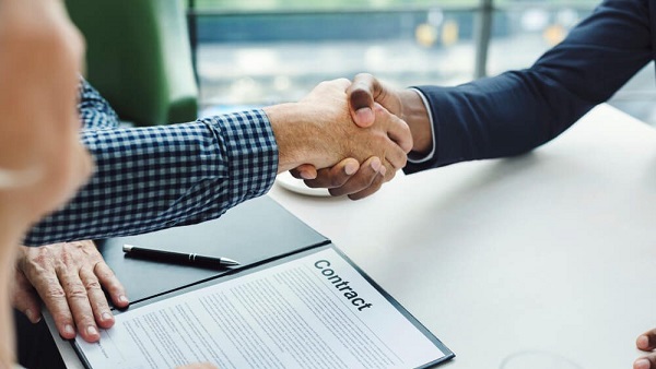 Nắm rõ các loại phí trong hợp đồng vay